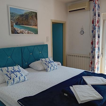 Guest House Vila Bak Budva Ngoại thất bức ảnh