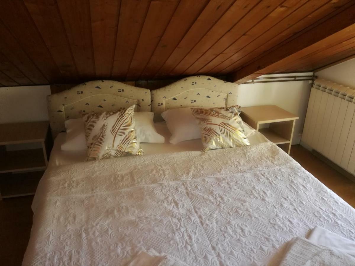 Guest House Vila Bak Budva Ngoại thất bức ảnh