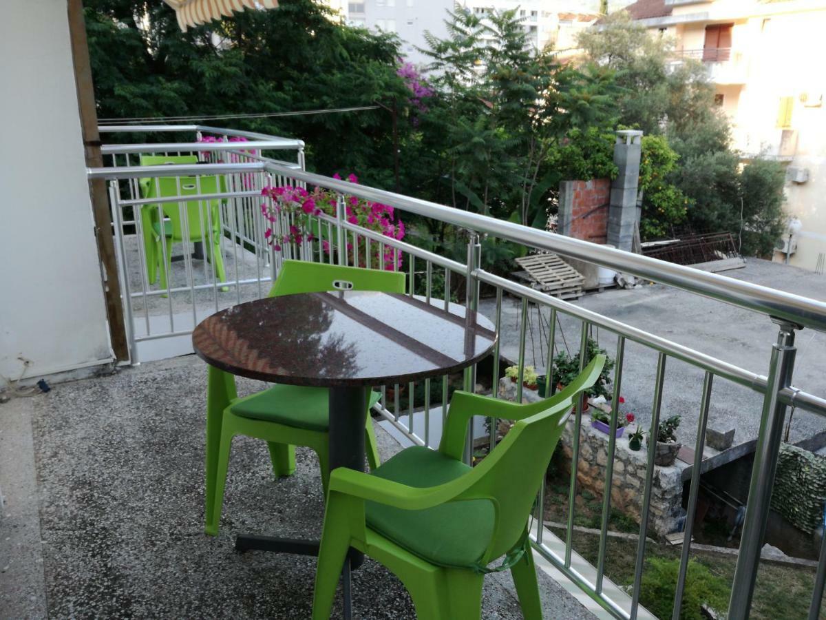 Guest House Vila Bak Budva Ngoại thất bức ảnh